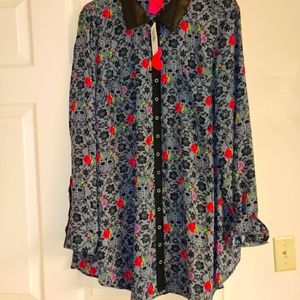 Betsey Johnson Torrid long polyester button up 2X